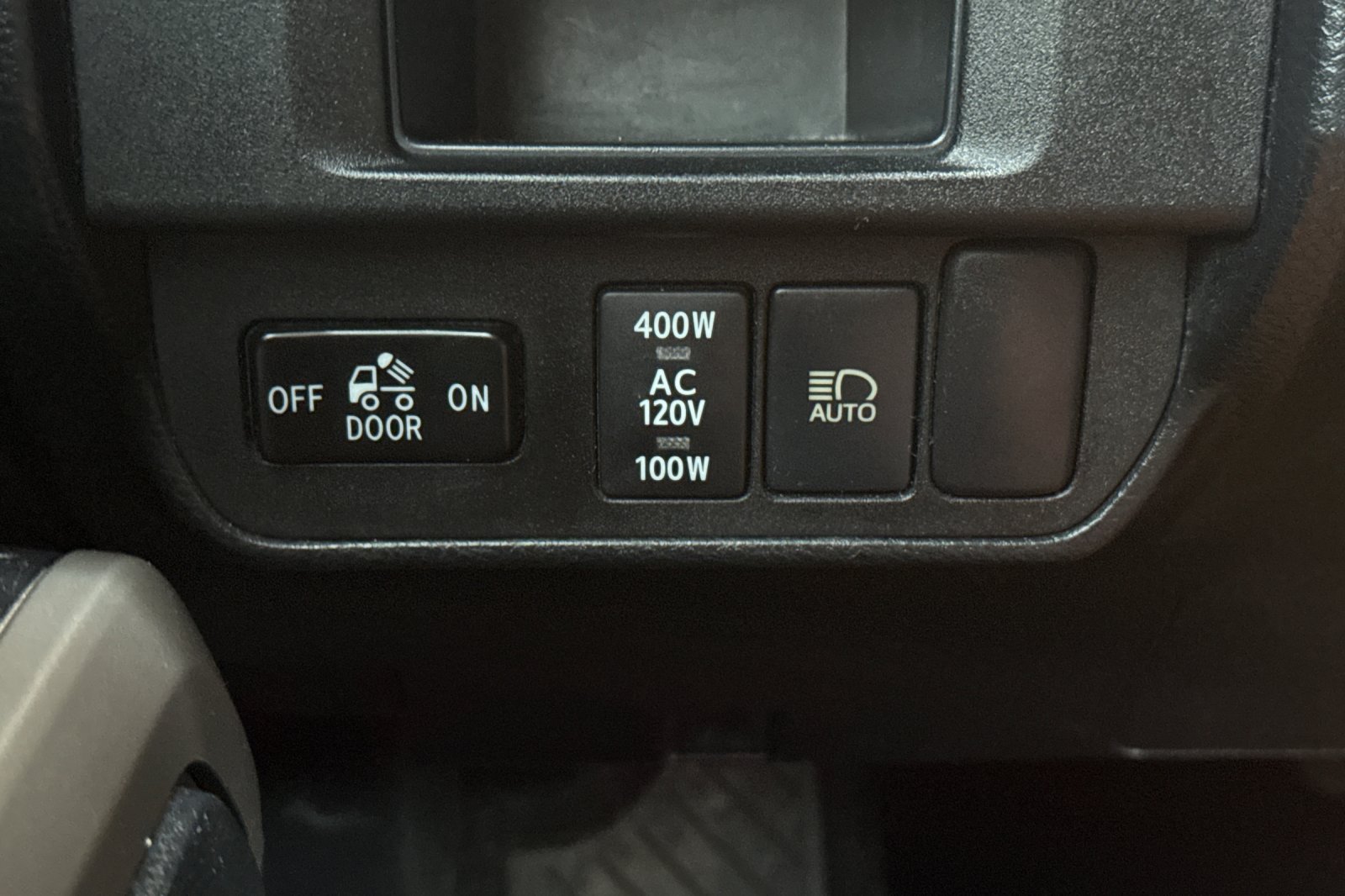 Used 2019 Toyota Tacoma TRD Off-Road AWD/4WD image 41
