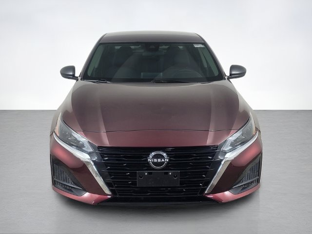 Used 2024 Nissan Altima 2.5 SV FWD image 8