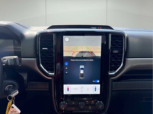 Used 2024 Ford Ranger XLT w/ Trailer Tow Package RWD image 30