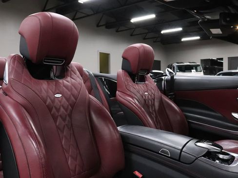 Used 2019 Mercedes-Benz S 560 Cabriolet image 24