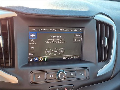 Used 2023 GMC Terrain SLE w/ Driver Convenience Package image 10