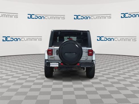 Used 2021 Jeep Wrangler Unlimited Rubicon AWD/4WD image 7