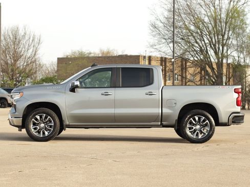 Used 2025 Chevrolet Silverado 1500 LT image 4