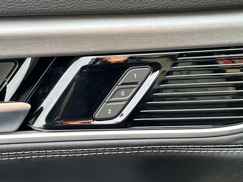 New 2026 Jeep Grand Wagoneer 4WD w/ Premium Group I image 24