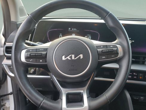 Certified 2023 Kia Sportage EX FWD image 18