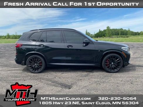 Used 2022 BMW X5 M50i AWD/4WD image 1