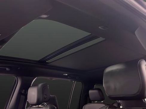 Used 2024 Jeep Wagoneer L Series II w/ Convenience Group I image 6