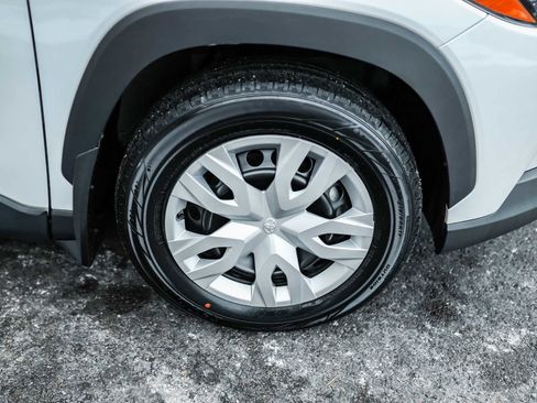 Certified 2023 Toyota Corolla Cross L image 8