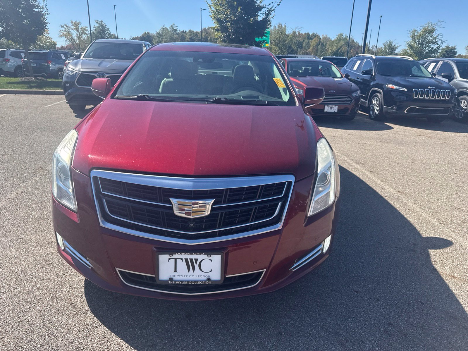 Used 2016 Cadillac XTS Premium AWD/4WD image 2