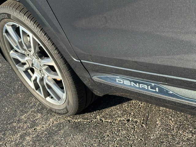 Used 2022 GMC Terrain Denali AWD/4WD image 9