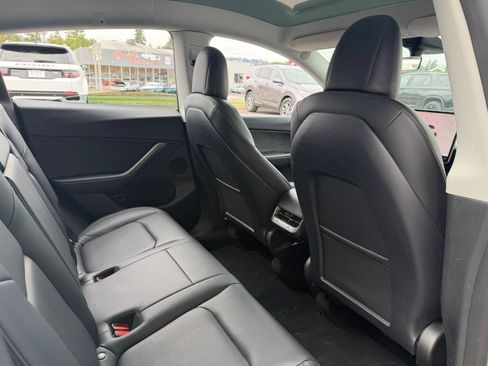 Used 2022 Tesla Model Y Performance AWD/4WD image 20