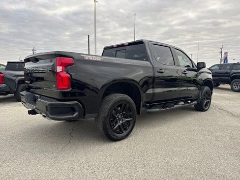 Used 2025 Chevrolet Silverado 1500 LT Trail Boss w/ Convenience Package II AWD/4WD image 7