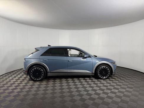 Used 2022 Hyundai Ioniq 5 Limited w/ Cargo Package image 5