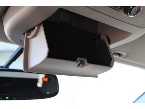 Used 2015 Nissan Armada SV image 34