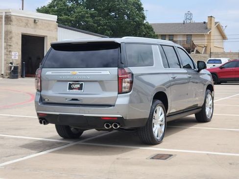 Used 2024 Chevrolet Suburban High Country w/ Premium Package AWD/4WD image 14