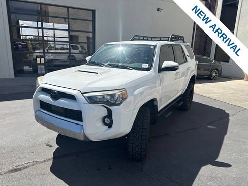 Used 2021 Toyota 4Runner TRD Off-Road Premium AWD/4WD image 3