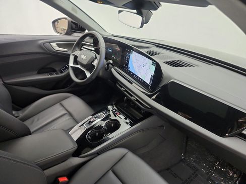 Used 2025 Audi A5 2.0T Premium Plus w/ Premium Plus AWD/4WD image 18