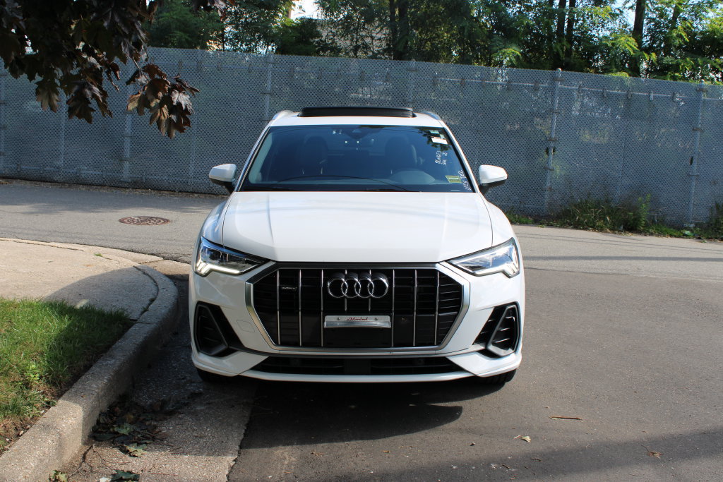 Used 2025 Audi Q3 2.0T Premium AWD/4WD image 3