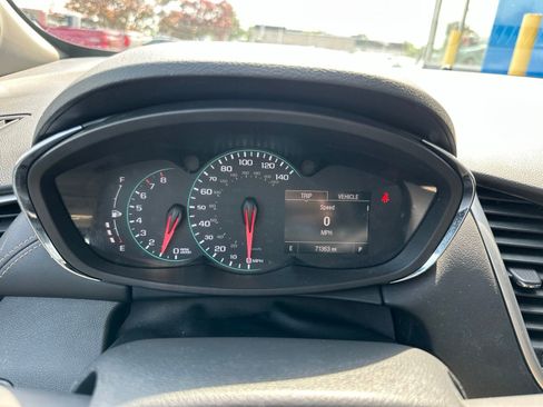 Used 2018 Chevrolet Trax LS AWD/4WD image 25