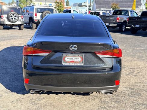 Used 2018 Lexus IS 300 image 5