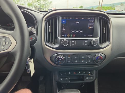 Used 2019 Chevrolet Colorado Z71 AWD/4WD image 24