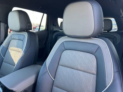 New 2026 Chevrolet Equinox LT w/ Convenience Package II image 10