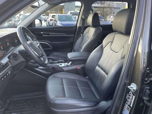 Used 2023 Kia Telluride EX image 8