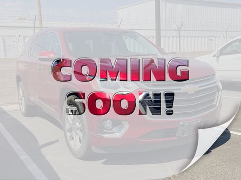 Used 2019 Chevrolet Traverse Premier w/ Driver Confidence II Package FWD image 1