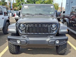 New 2025 Jeep Gladiator Sport video 2