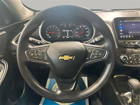 Used 2023 Chevrolet Malibu LT FWD image 14
