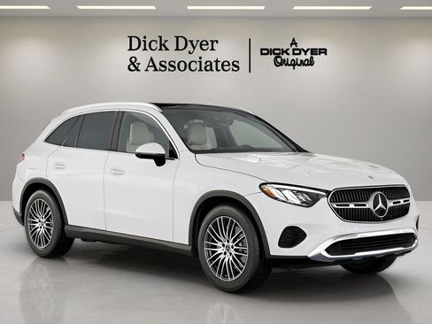 Used 2026 Mercedes-Benz GLC 300 image 37