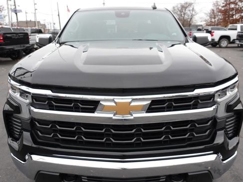 Used 2023 Chevrolet Silverado 1500 LT w/ Protection Package image 6