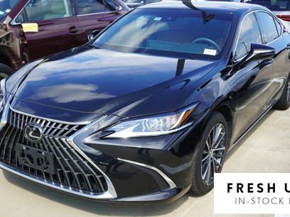 Used 2024 Lexus ES 350 w/ Premium Package