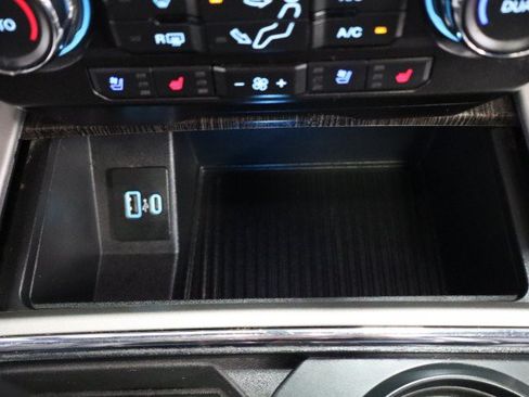 Used 2021 Ford F250 Lariat w/ Lariat Value Package AWD/4WD image 70