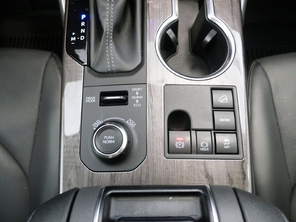 Used 2023 Toyota Highlander Platinum AWD/4WD image 37
