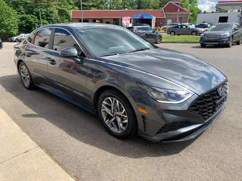Used 2023 Hyundai Sonata SEL FWD image 3
