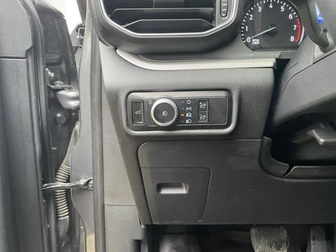 Used 2023 Ford Explorer XLT w/ Equipment Group 202A image 12