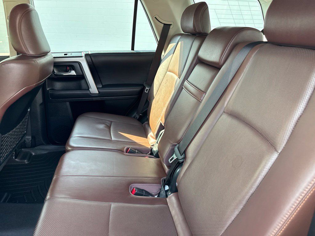 Used 2018 Toyota 4Runner Limited AWD/4WD image 15