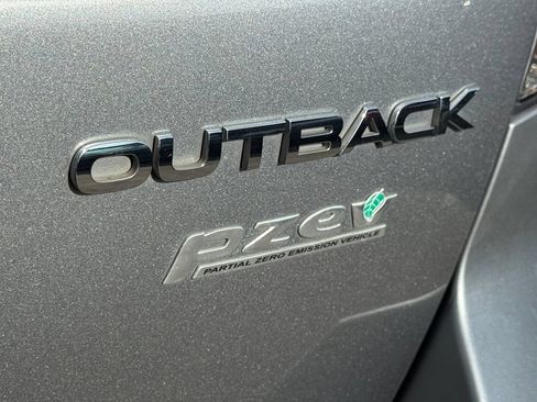 Used 2011 Subaru Outback 2.5i AWD/4WD image 25