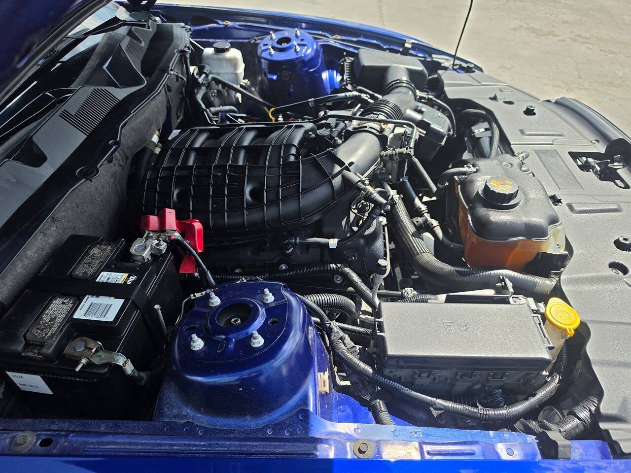 Used 2013 Ford Mustang Coupe RWD image 41