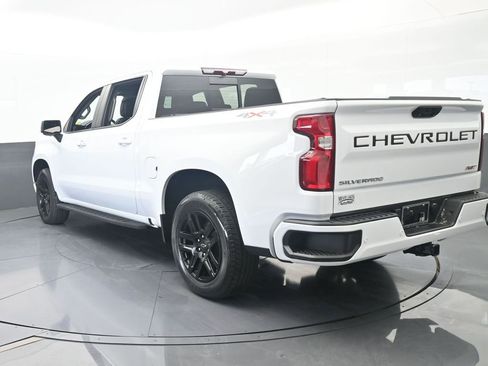Used 2023 Chevrolet Silverado 1500 RST w/ Convenience Package II AWD/4WD image 4