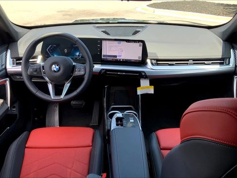 Used 2024 BMW X1 xDrive28i w/ Convenience Package image 5