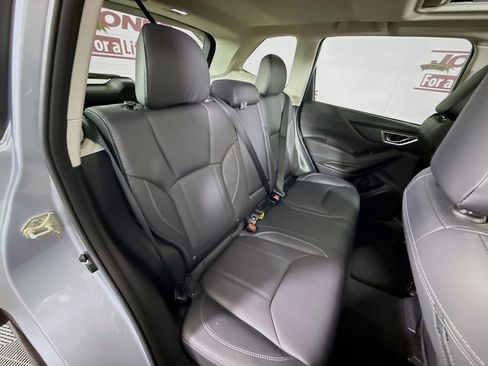 Used 2021 Subaru Forester Touring AWD/4WD image 33