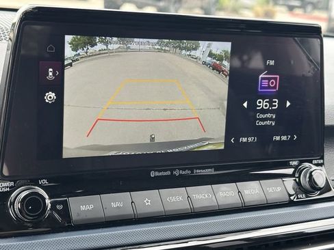 Used 2023 Kia Seltos S w/ Navigation Package FWD image 17