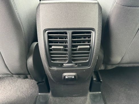 Used 2019 Ford Escape SE AWD/4WD image 6
