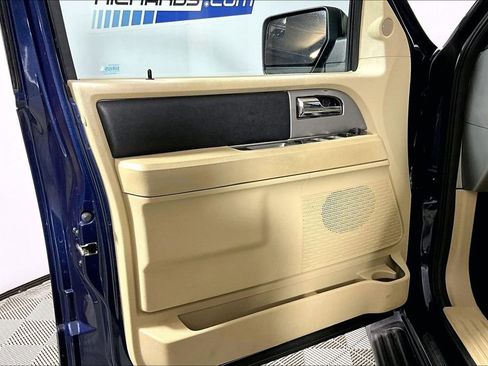 Used 2017 Ford Expedition XLT w/ Equipment Group 201A image 13