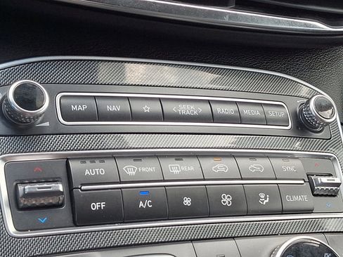 Certified 2023 Hyundai Santa Fe SEL image 15