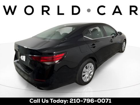 Used 2025 Nissan Sentra S image 14