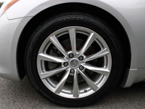 Used 2013 INFINITI G37 Journey w/ Premium Pkg image 9