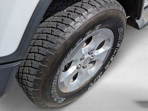 Used 2021 Jeep Wrangler Unlimited Sahara AWD/4WD image 6